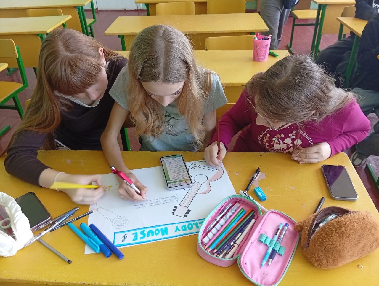 Photo 5343878853664904521 Y