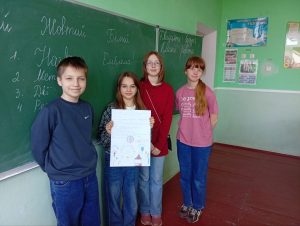 Photo 5343878853664904523 Y