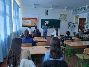 Photo 5366116592300791209 Y