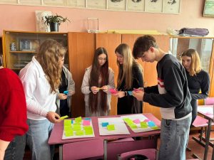 Photo 5368368392114475832 Y