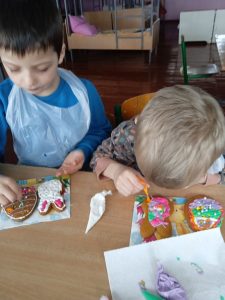 Photo 5382141415929878759 Y