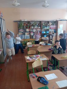 Photo 5388701772316087300 Y