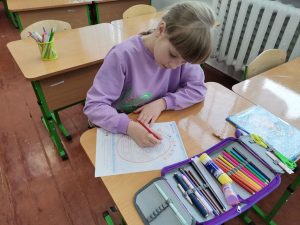 Photo 5388768602007212845 Y