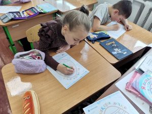 Photo 5388768602007212847 Y