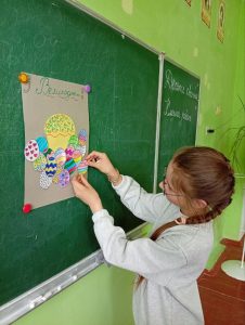 Photo 5388937050624563371 Y