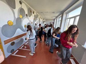 Photo 5407041987044644774 Y