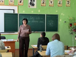 Photo 5420527836461733510 Y