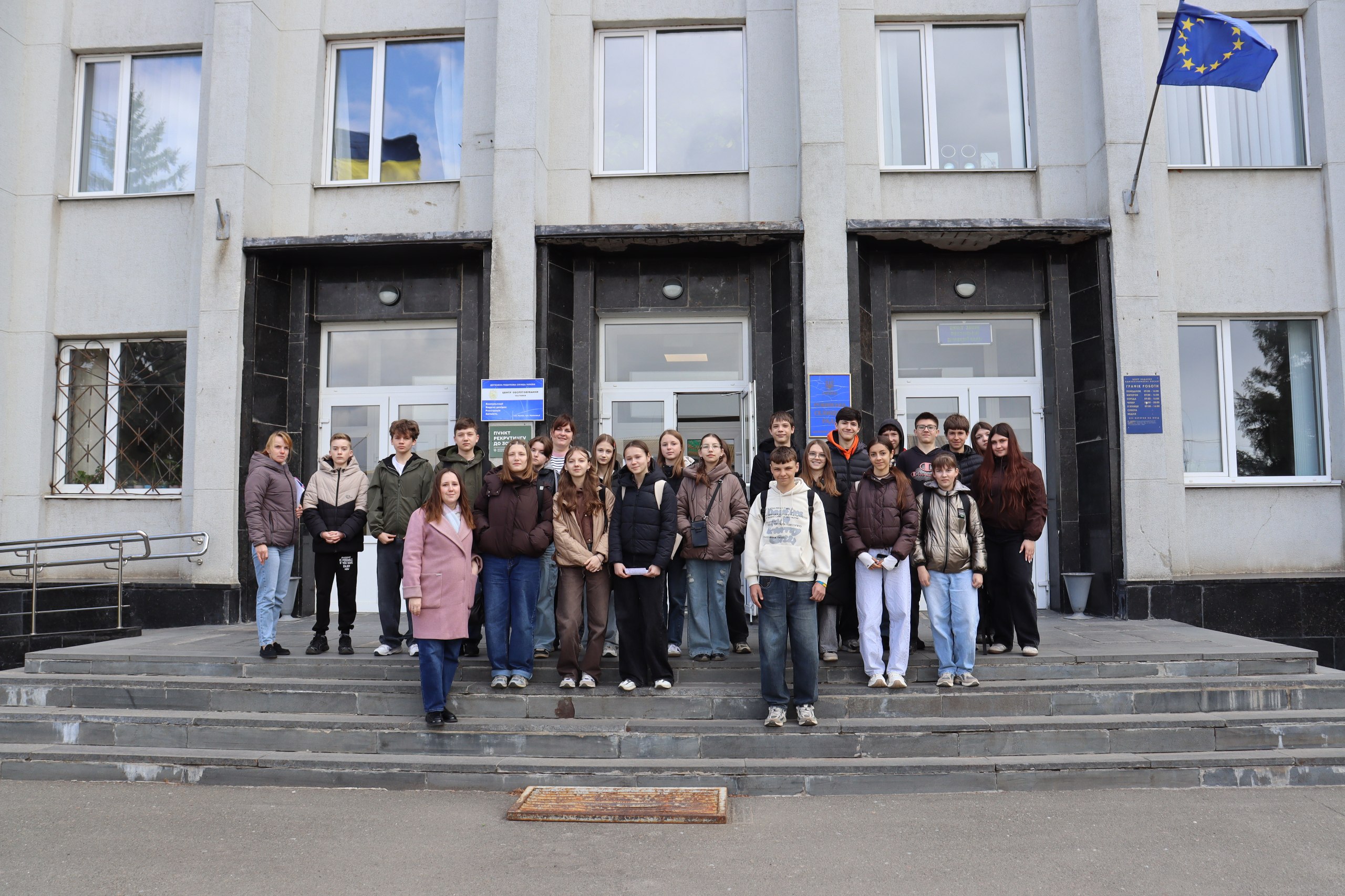 Photo 5440676902436804029 W