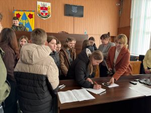 Photo 5442789266137224431 Y